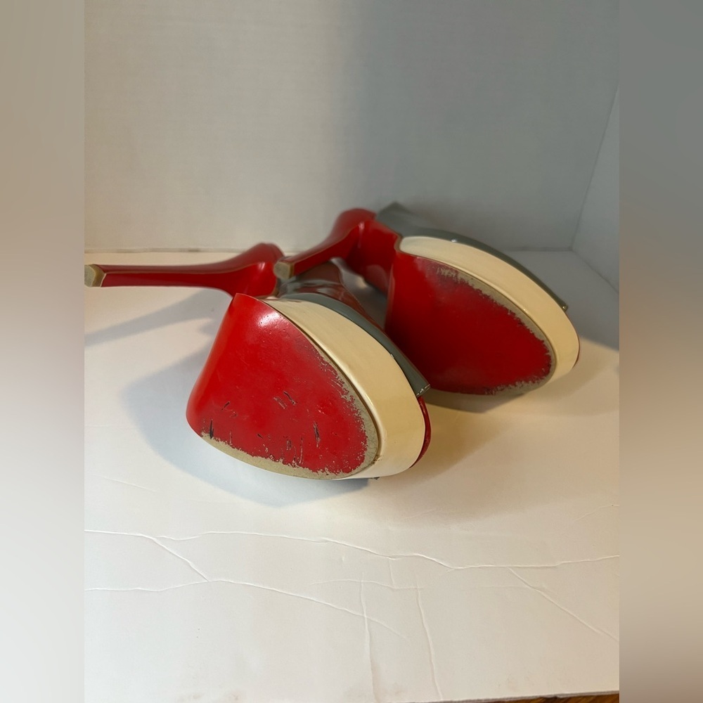 Christian Louboutin Tricolor patent Leather Lady peep toe Plataform sandals - Picture 7 of 12